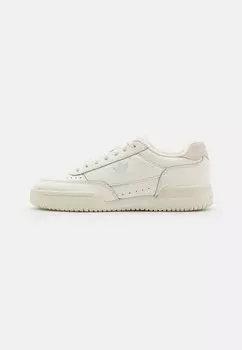 Кроссовки низкие COURT SUPER adidas Originals, цвет off white/footwear white