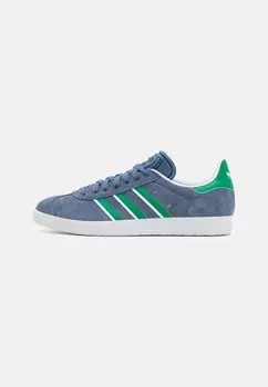 Кроссовки низкие GAZELLE UNISEX adidas Originals, цвет preloved ink/green/footwear white