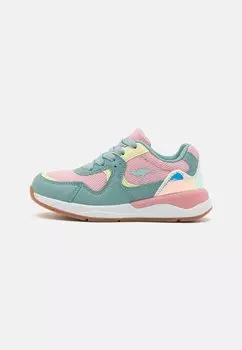 Кроссовки низкие KD-RACER UNISEX KangaROOS, цвет pink/green/white