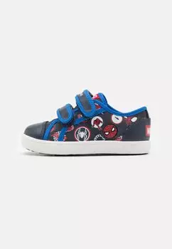 Кроссовки низкие MARVEL SPIDERMAN BOY Geox, цвет navy/royal