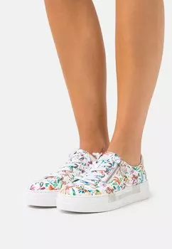 Кроссовки низкие Rieker, цвет wei meadow/fog silver