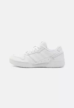 Кроссовки низкие TEAM COURT 2 UNISEX adidas Originals, цвет footwear white/core black