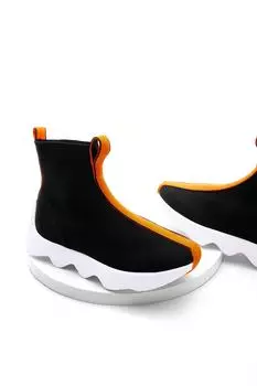 Кроссовки - Оранжевый - На Танкетке Marjin