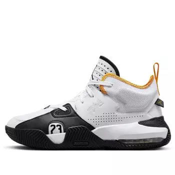 Кроссовки остаются верными 2 Air Jordan, белый