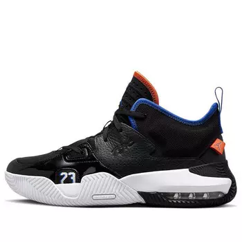 Кроссовки остаются верными 2 Air Jordan, белый