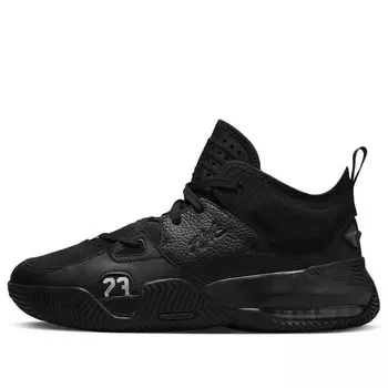 Кроссовки остаются верными 2 Air Jordan, черный