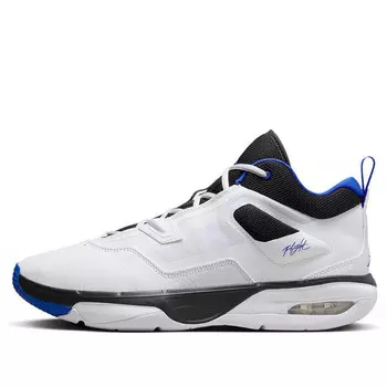 Кроссовки остаются верными 3 Air Jordan, белый