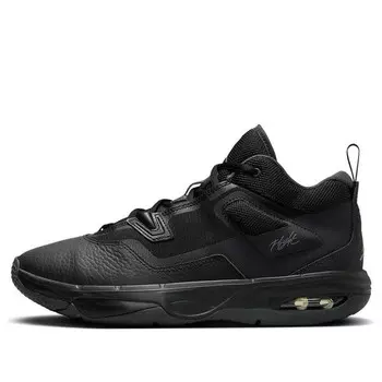 Кроссовки остаются верными 3 Air Jordan, черный