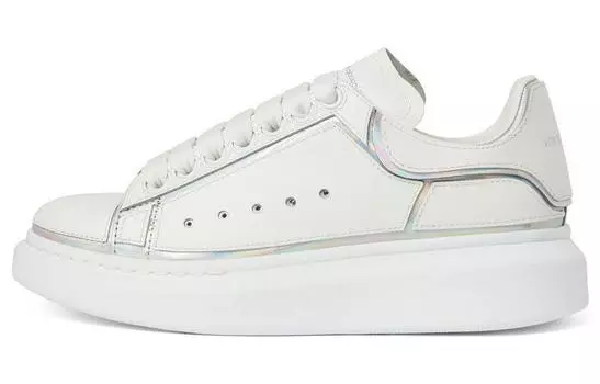 Кроссовки оверсайз с голографической отделкой Alexander McQueen