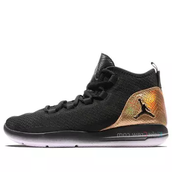 Кроссовки показывают q54 Air Jordan, черный