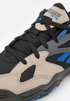 Кроссовки PRESEASON 94 UNISEX Reebok Classic, светло-серый