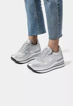 Кроссовки Queen Helena