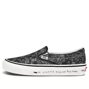 Кроссовки raised by wolves x og classic slip-on lx 'tv static' Vans, черный