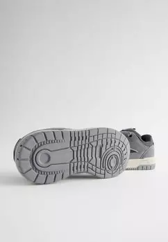 Кроссовки REGULAR FIT Next, серый