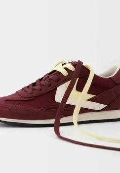 Кроссовки RETRO Bershka, темно-красный