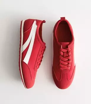 Кроссовки с замшевой отделкой и красными полосками по бокам New Look, красный