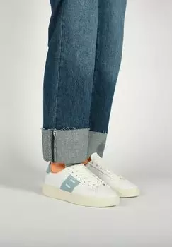 Кроссовки SKARN RAY Blackstone, белый