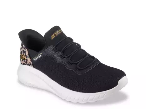 Кроссовки Skechers Hands Free Slip-Ins BOB Squad Chaos Seize The Hour Slip-On Sneaker - женские, черные с принтом гепарда