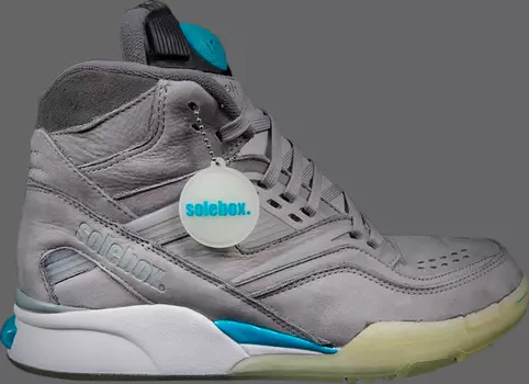 Кроссовки solebox x twilight zone pump 'glow in the dark' Reebok, серый