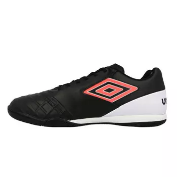 Кроссовки стрелка Umbro