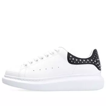 Кроссовки studded oversized sneakers 'white black' Alexander Mcqueen, белый