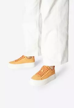 Кроссовки Tamaris