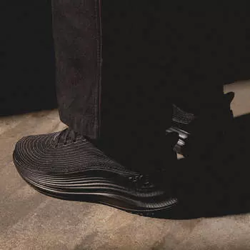 Кроссовки Thoughtful Creation Hoka One One, черный