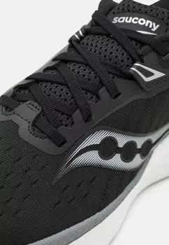 Кроссовки TRIUMPH 22 Saucony, черный