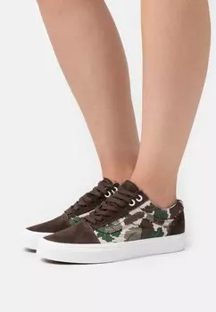Кроссовки Vans