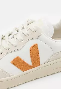 Кроссовки Veja, белый