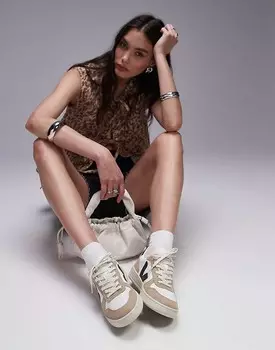 Кроссовки VEJA V-10 из кожи без хрома в экстра-белом, черном и бежевом цветах