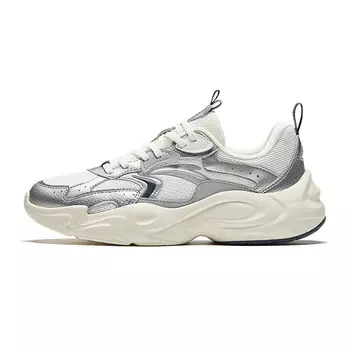 Кроссовки Walker Lifestyle Женская С низким берцем цвета Слоновой кости Белого/Серебристого/Мужского Серого цвета Anta, цвет Ivory white/silver/men's grey