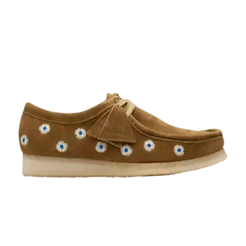 Кроссовки Wallabee 'Dark Olive Floral Embroidery', зеленый