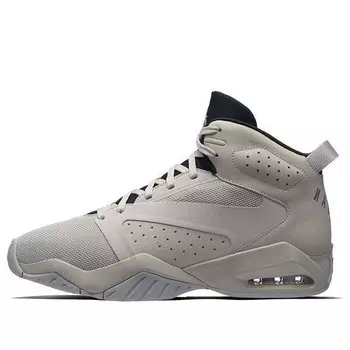 Кроссовки взлетают Air Jordan, белый