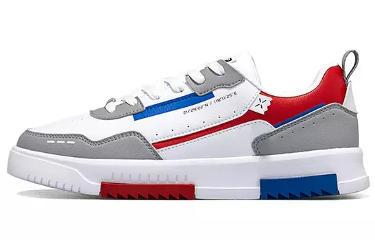 Кроссовки Xtep, белые/серые/красные