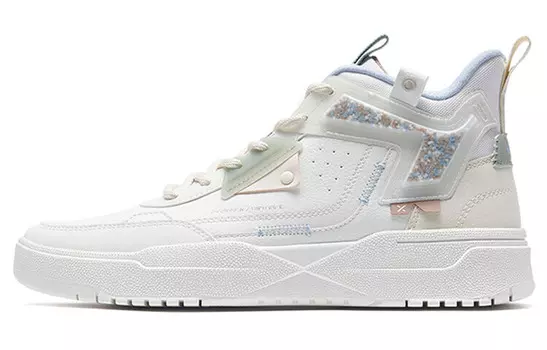 Кроссовки Xtep, бежевые