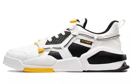 Кроссовки Xtep, бежевые/черные