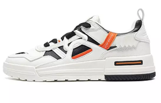 Кроссовки Xtep, бежевые/черные