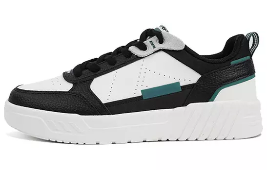 Кроссовки Xtep, черные/белые