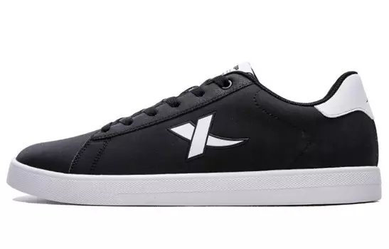 Кроссовки Xtep, черные/белые