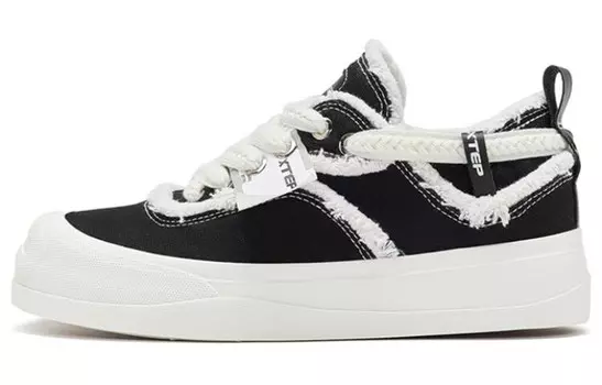 Кроссовки Xtep, черный/белый