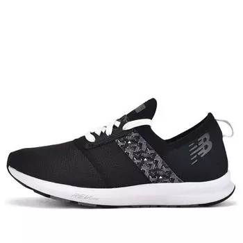 Кроссовки заряжают энергией New Balance, черный