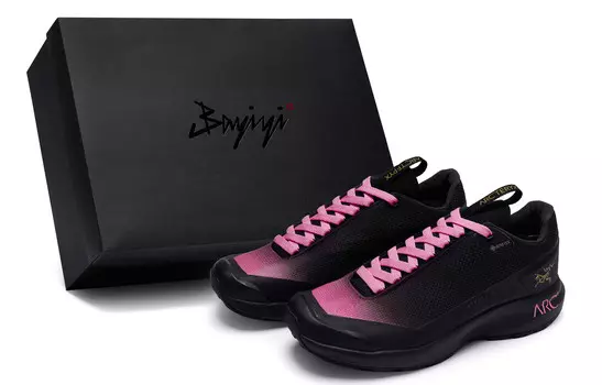 Кроссовки женские Arcteryx Aerios GTX Outdoor Performance, розово-красный