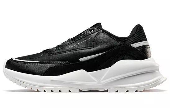 Кроссовки женские Chunky Low-top черного цвета Xtep