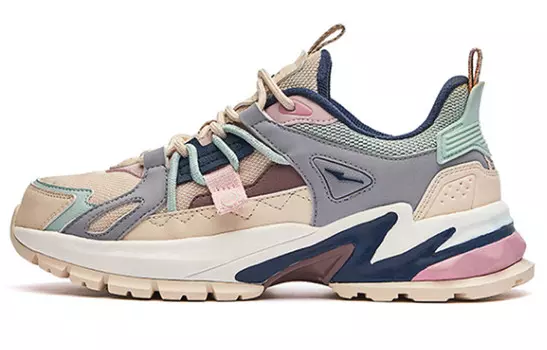 Кроссовки женские Chunky Low-top черного цвета Erke