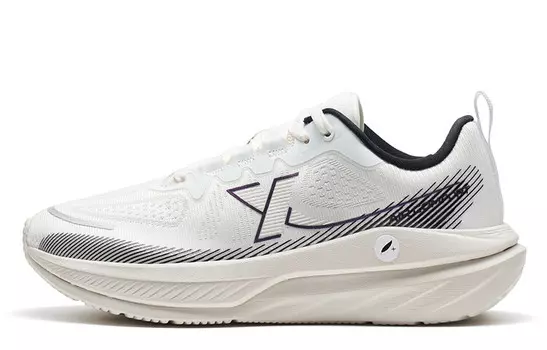 Кроссовки женские Cloud DC Running Low-top белые/черные Xtep