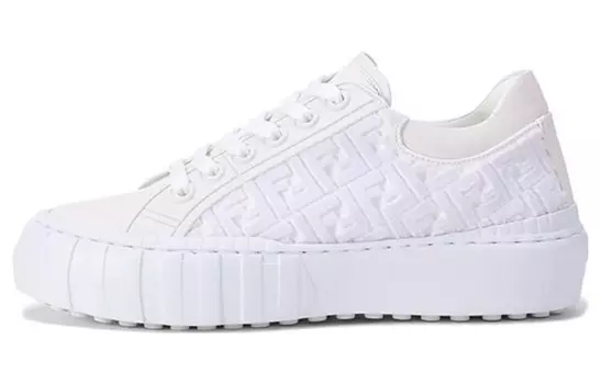 Кроссовки женские Fendi, белый