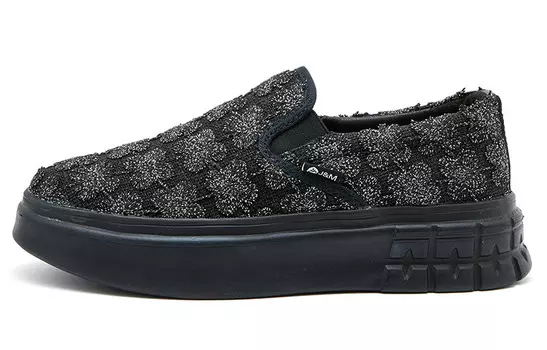 Кроссовки женские Lifestyle с низким верхом, черного цвета Joy&Mario