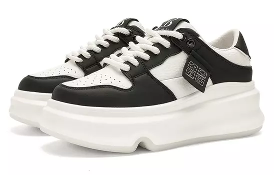 Кроссовки женские Lifestyle с низким верхом, черного цвета Eblan