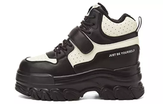 Кроссовки женские массивные высокие Daphne, черный